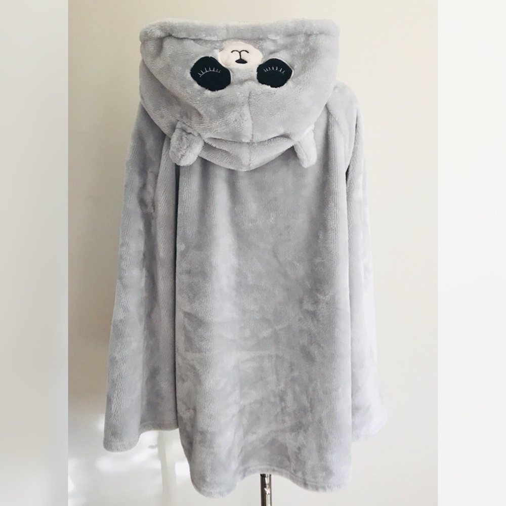 🐼 Panda Bear Hoodie Poncho